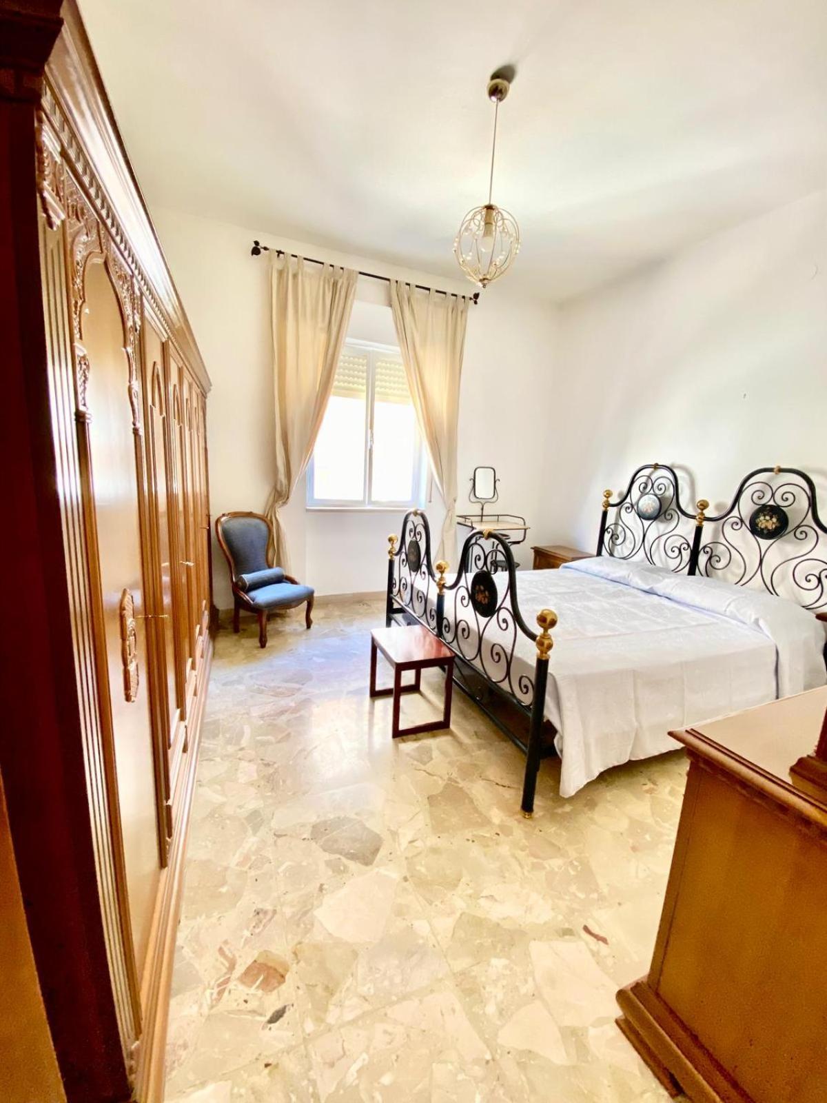Apartamento Amita House Syracuse Exterior foto